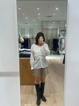 「mystic（ミスティック）のLara天然石のビーズネックレス（ネックレス）」を使った、uchida airiさん（レディース・160cm）の秋コーディネート