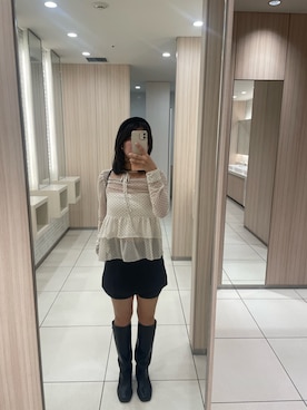 「アイテム（カチューシャ）」を使った、uchida airiさん（レディース・160cm）の秋コーディネート