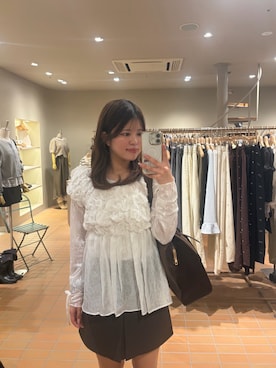「lilium by lily（リリウムバイリリー）の〈WEB限定カラー/BEI〉【lilium by lily】レイヤードシアートップス（Tシャツ/カットソー、ホワイト系）」を使った、airiさん（レディース・160cm）の秋コーディネート
