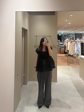 「mystic（ミスティック）の【ふわふわ素材/4色展開】ふわふわシャーリングチュニック（シャツ/ブラウス、ブラック系）」を使った、airiさん（レディース・160cm）の夏コーディネート