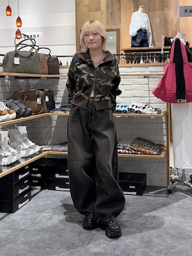 「PAGEBOY（ページボーイ）のプラットチャンキースニーカー（スニーカー、ブラック系）」を使った、nya2kichanさん（レディース・158cm）の冬コーディネート