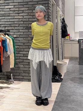 「PAGEBOY（ページボーイ）のデカポウラケパンツ【4color・2size】（スウェットパンツ、グレー系）」を使った、nya2kichanさん（レディース・158cm）の春コーディネート
