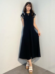 ポロ衿ラッフルニットワンピース｜マーキュリーデュオ（MERCURYDUO