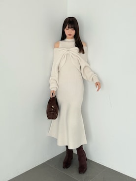 「MERCURYDUO（マーキュリーデュオ）のリボンデザインカーデセットニットワンピース（ワンピース、ホワイト系）」を使った、mihoさん（レディース・163cm）の秋コーディネート