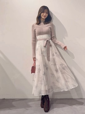 「アイテム（ワンピース/ドレス、ベージュ系）」を使った、mihoさん（レディース・163cm）の秋コーディネート