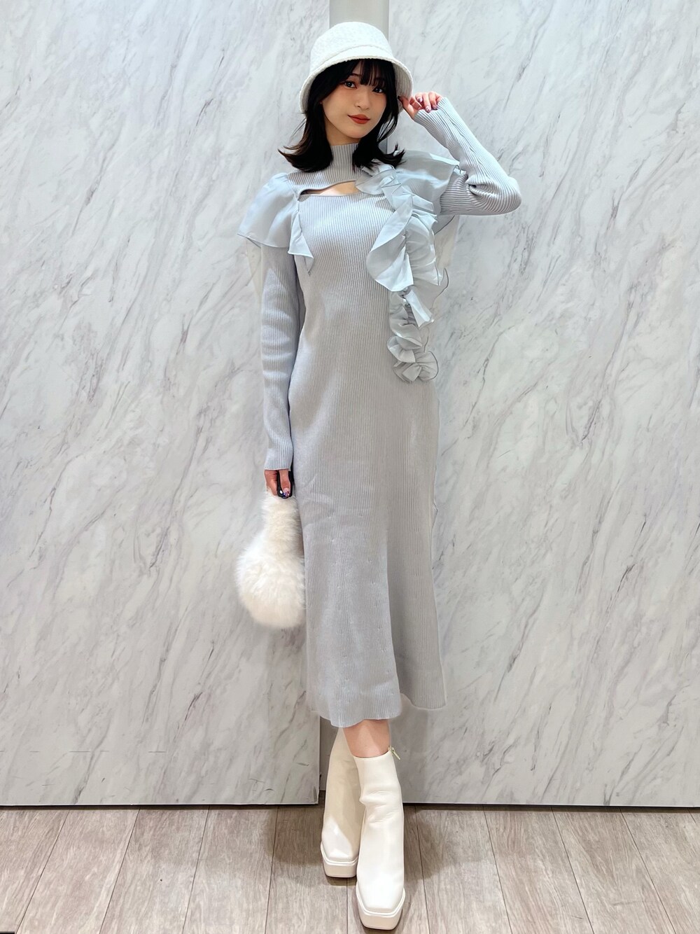 miho様　アイボリー　トップス miho様 アイボリー トップス MIHO (@mipomipo53) • Instagram photos