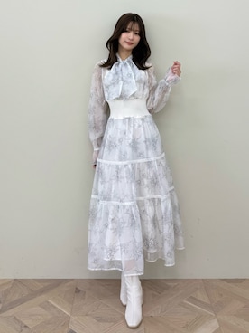 「MERCURYDUO（マーキュリーデュオ）のフェイクレザースクエアトゥストレッチショートブーツ（ブーツ、ホワイト系）」を使った、mihoさん（レディース・163cm）の春コーディネート