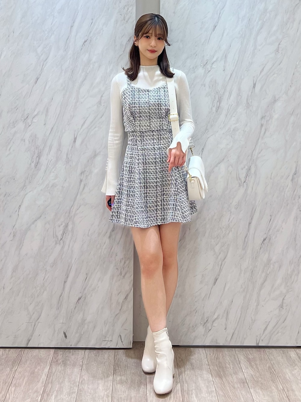 マーメイドピスケスコーデ VIS大人気のビスチェプルオーバーに 美easyのマーメイドスカートを全色