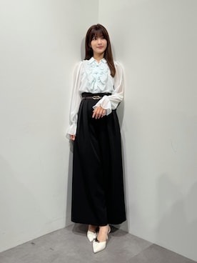 「MERCURYDUO（マーキュリーデュオ）のプリーツラッフルブラウス（シャツ/ブラウス、ブルー系）」を使った、mihoさん（レディース・163cm）の夏コーディネート