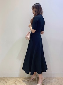 ハイツイストスタンドカラーニットワンピース｜マーキュリー