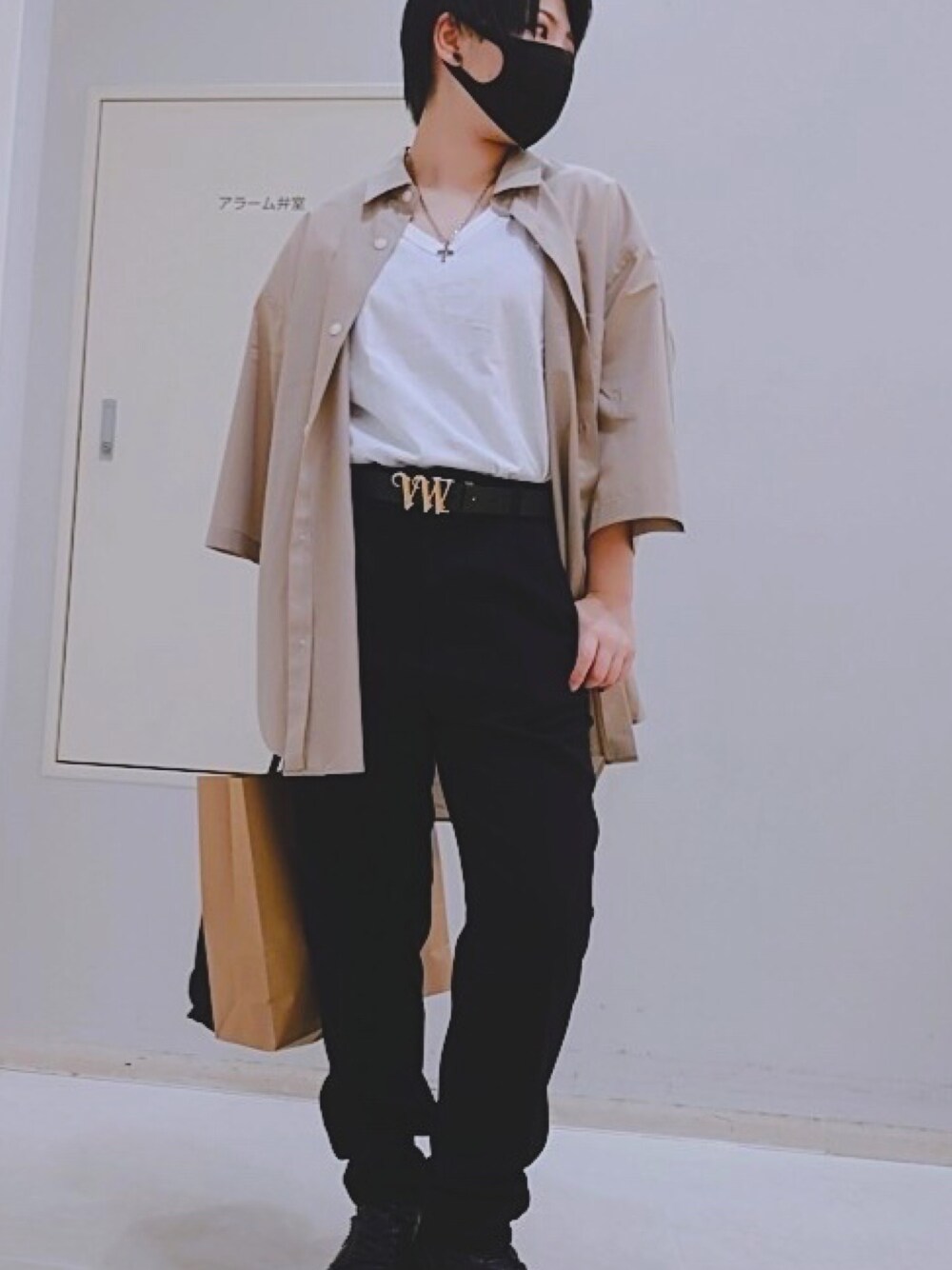 「春服、シンプル、中性」｜「GUのアイテム（スラックス、ブラック系）」を使った、SHIHOさん（レディース・154cm）の春コーディネートの1枚目の写真