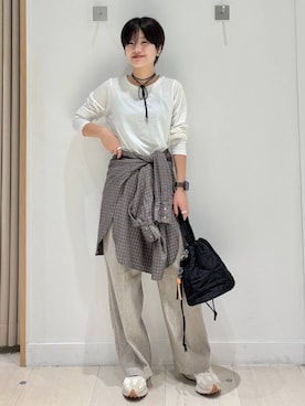 「アイテム（デジタル腕時計）」を使った、しらがさん（レディース・159cm・30代）の秋コーディネート