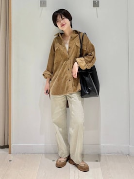 「アイテム（デジタル腕時計）」を使った、しらがさん（レディース・159cm）の秋コーディネート