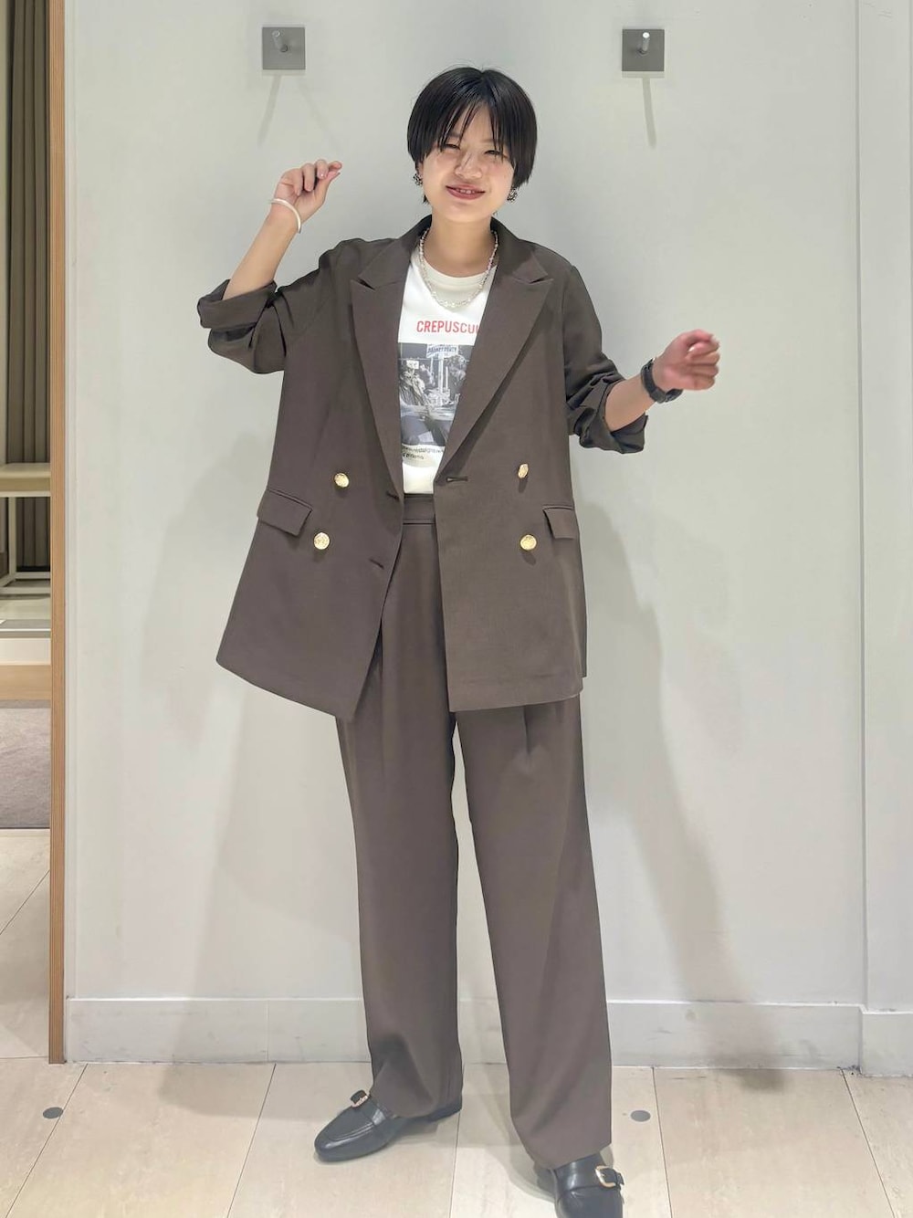 「体型カバー、着痩せ・細見え、カジュアル、ママコーデ、骨格ウェーブ、ベーシック/シンプル、GLOBAL WORK、シンプルコーデ、大人カジュアル、MATINEE LINE」｜「GLOBAL WORKのApple Watch UNISEXクリアバンド/118492（デジタル腕時計、ブラック系）」を使った、しらがさん（レディース・159cm）の夏コーディネートの1枚目の写真