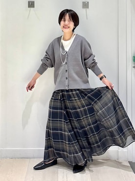 「アイテム（デジタル腕時計）」を使った、しらがさん（レディース・159cm）の秋コーディネート