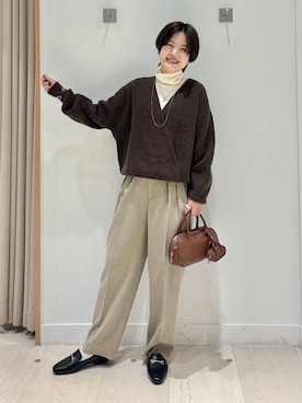 「アイテム（バングル/リストバンド）」を使った、しらがさん（レディース・159cm）の冬コーディネート