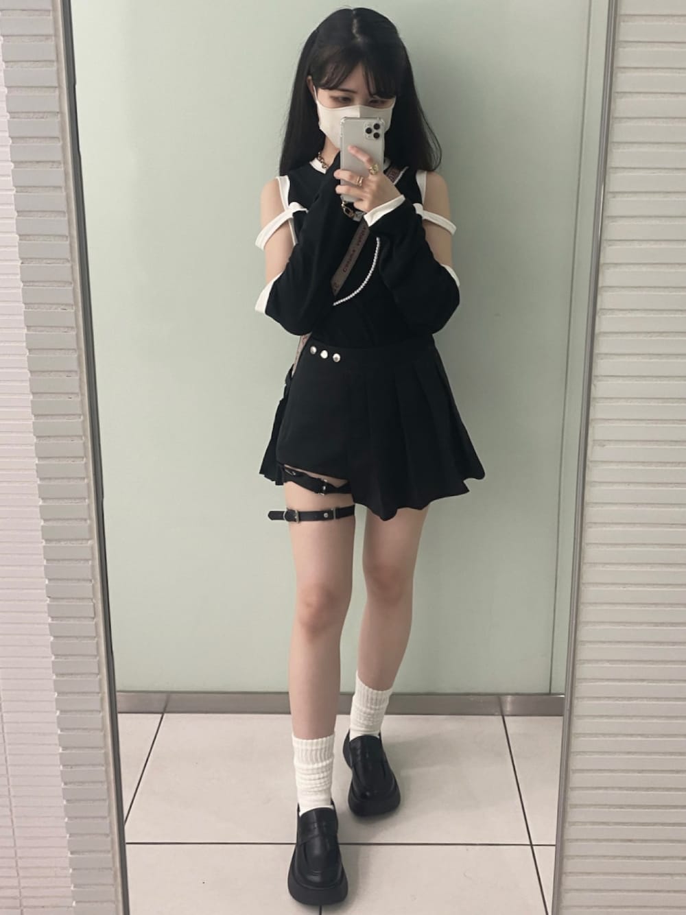 スクールショートソックスフェチ 寝々｜Kastaneのソックス/靴下を使ったコーディネート - WEAR