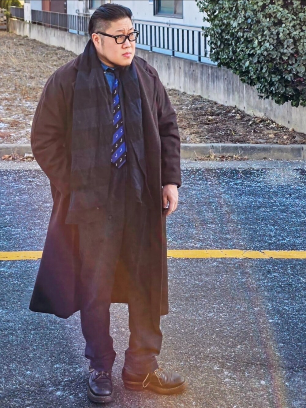 「KENNETH FIELD、BASIS BROEK、white boots、Gitman Vintage、wedding、新星WEARISTAにエントリー」｜「Engineered Garmentsのアイテム（ストール/ショール、ブルー系）」を使った、Herringさん（メンズ・178cm）の冬コーディネートの1枚目の写真