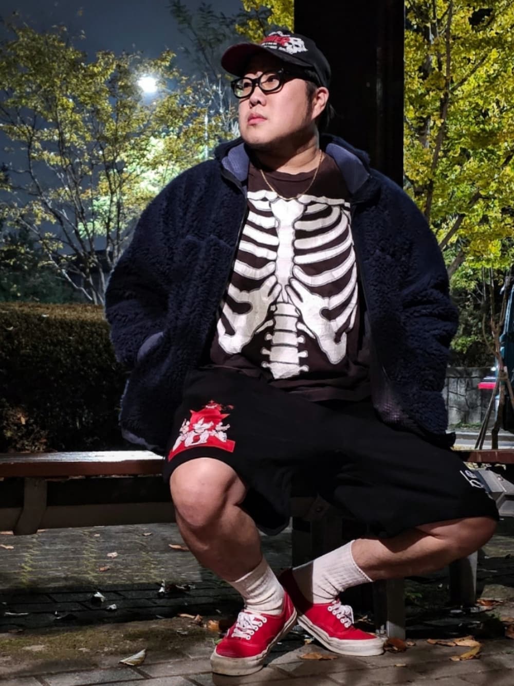 「halloween、patagonia、rhythm、vlindfiles」｜「EFFECTORのEFFECTOR / エフェクター：MARS：mars[MUS]（メガネ、ブラック系）」を使った、Herringさん（メンズ・178cm）の秋コーディネートの1枚目の写真