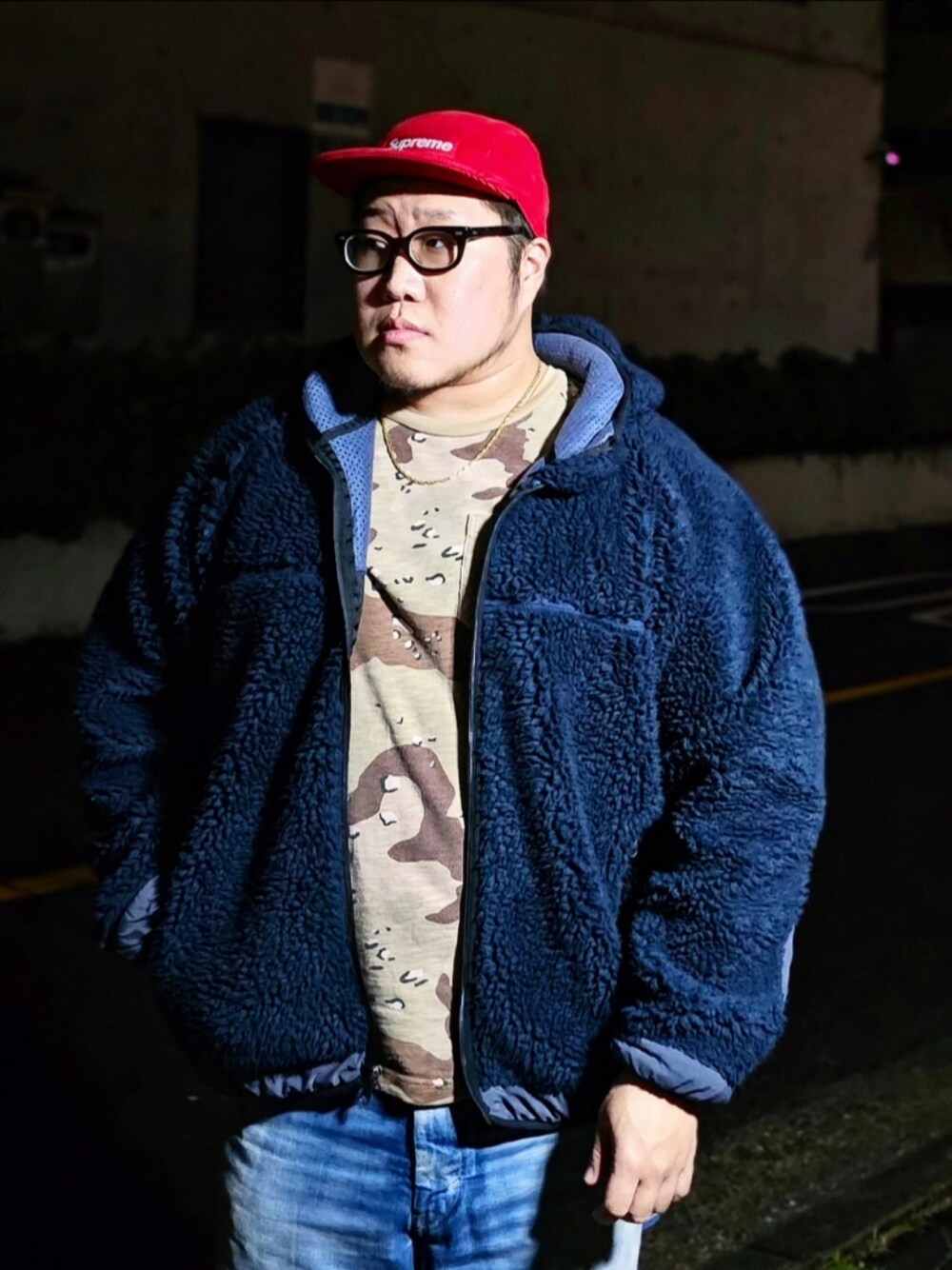 「supreme、patagonia、rhythm、minedenim、korea」｜「Supreme のアイテム（キャップ、レッド系）」を使った、Herringさん（メンズ・178cm）の秋コーディネートの1枚目の写真