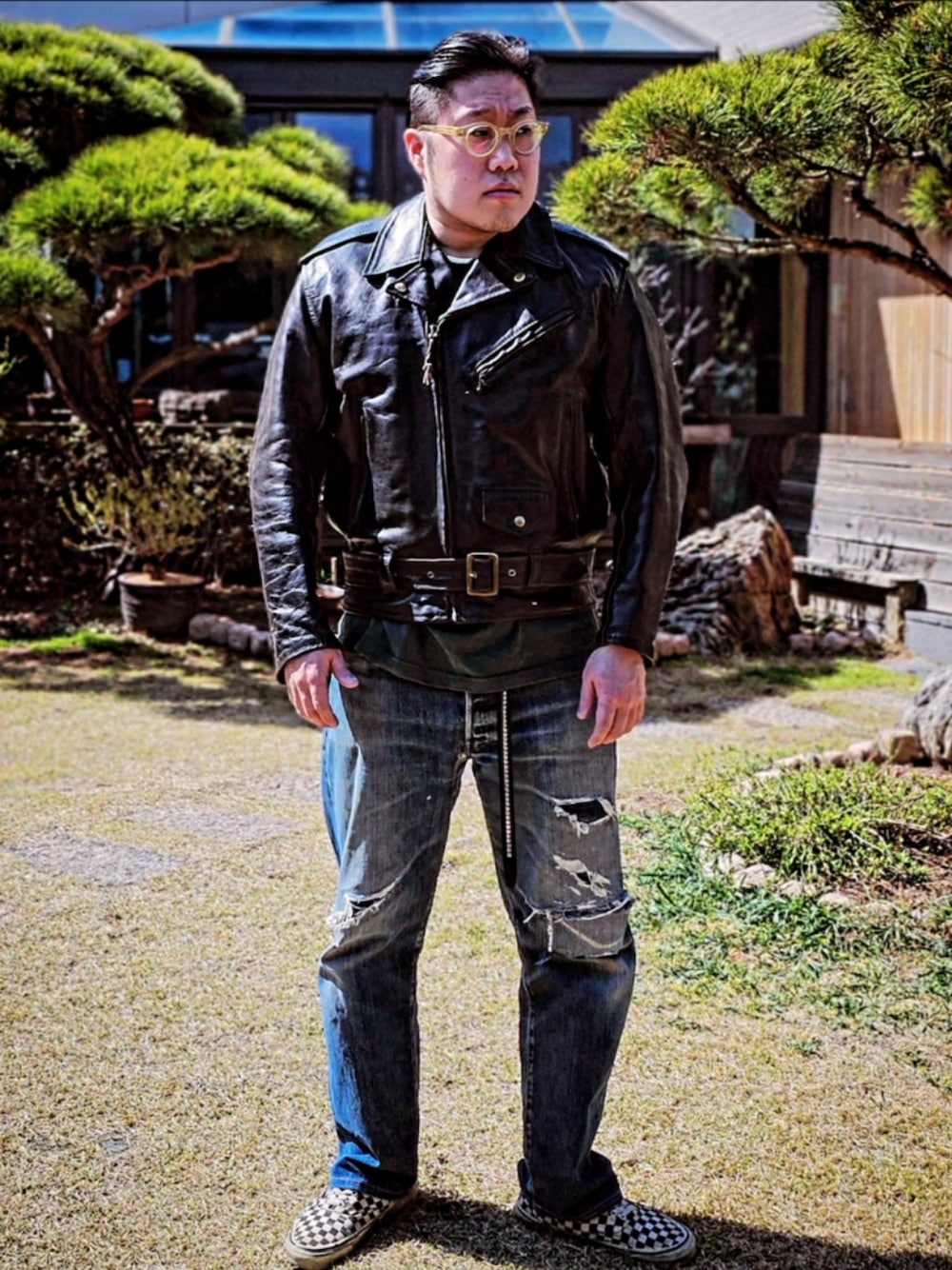 「Aero Leathers、FUCT、Levis、VANS、amerivintage、korea」｜「Aero Leathersのアイテム（ライダースジャケット、ブラック系）」を使った、Herringさん（メンズ・178cm）の春コーディネートの1枚目の写真