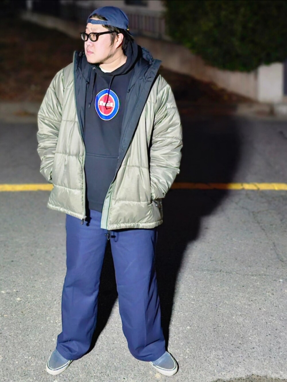 「FUCT、patagoniaMars、BEN DAVIS、VANS、vintage、korea」｜「fuctのアイテム（パーカー、ブラック系）」を使った、Herringさん（メンズ・178cm）の秋コーディネートの1枚目の写真