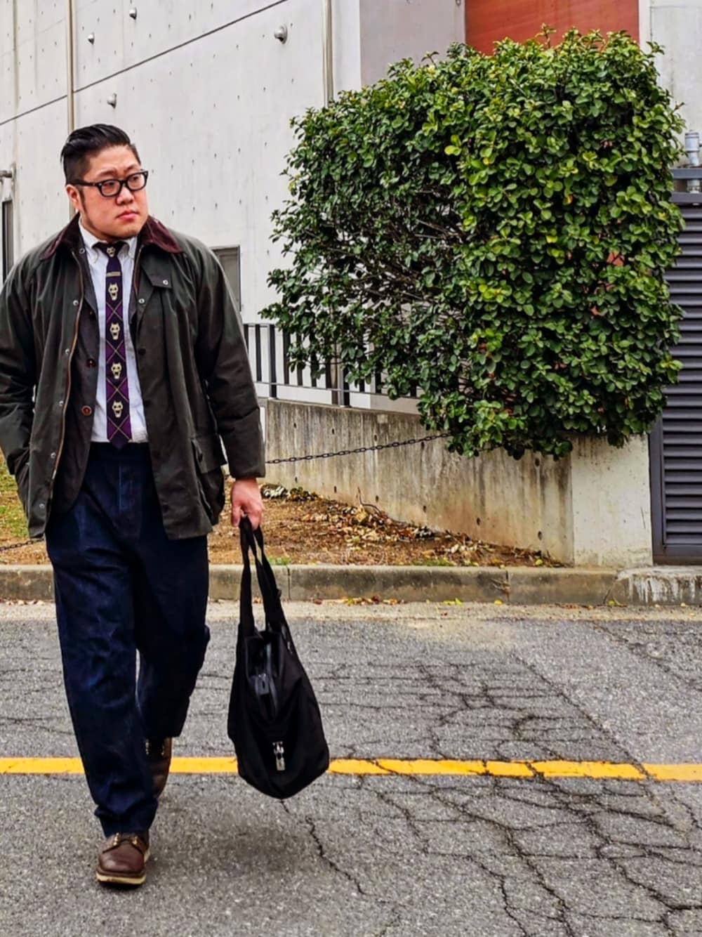 「ENGINEERED GARMENTS、barbour、KENNETH FIELD、ultra violence」｜「BarbourのBarbour(バブアー) OS WAX BEDALE/ビデイル MWX1679（その他アウター、グリーン系）」を使った、Herringさん（メンズ・178cm）の春コーディネートの1枚目の写真