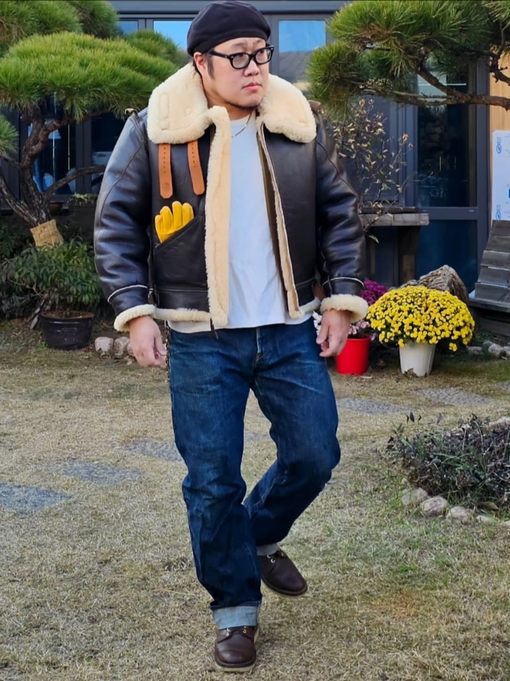 「Aero Leathers、STEVENSON OVERALL CO.、Real McCoy's、viberg、アメカジ、korea」｜「Aero Leathersのアイテム（ミリタリージャケット、ブラウン系）」を使った、Herringさん（メンズ・178cm）の秋コーディネートの1枚目の写真
