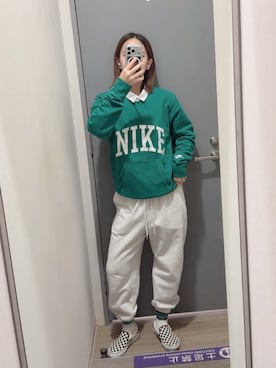 「アイテム（ポロシャツ、グレー系）」を使った、chi-sanさん（レディース・161cm）の冬コーディネート