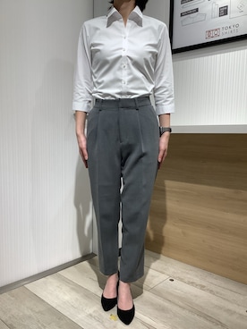 「アイテム（ビジネスシャツ）」を使った、TOKYO SHIRTS OUTLET 福岡マリノアシティ店さん（レディース・164cm）の春コーディネート