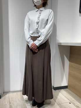 「アイテム（ビジネスシャツ）」を使った、TOKYO SHIRTS OUTLET 福岡マリノアシティ店さん（レディース・160cm）の冬コーディネート