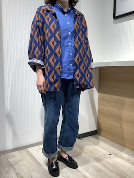 「ジーンズコーデ」｜「アイテム（トップス）」を使った、TOKYO SHIRTS OUTLET 福岡マリノアシティ店さん（レディース・160cm）の春コーディネート