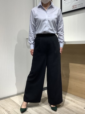 「アイテム（ビジネスシャツ）」を使った、TOKYO SHIRTS OUTLET 福岡マリノアシティ店さん（レディース・168cm）の秋コーディネート