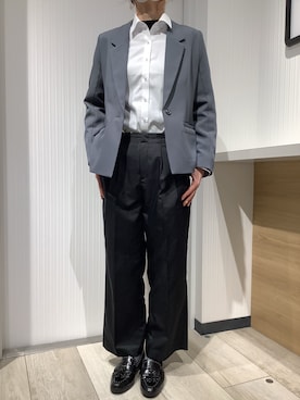 「アイテム（ビジネスシャツ）」を使った、TOKYO SHIRTS OUTLET 福岡マリノアシティ店さん（レディース・164cm）の春コーディネート