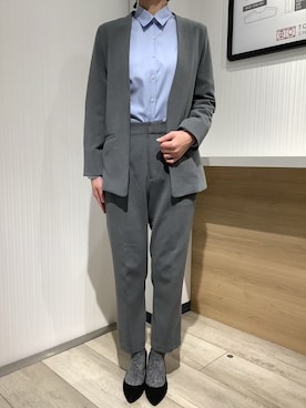 「アイテム（ビジネスシャツ）」を使った、TOKYO SHIRTS OUTLET 福岡マリノアシティ店さん（レディース・164cm）の冬コーディネート