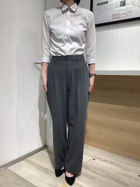 「アイテム（ビジネスシャツ）」を使った、TOKYO SHIRTS OUTLET 福岡マリノアシティ店さん（レディース・164cm）の春コーディネート