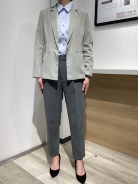 「アイテム（テーラードジャケット、グリーン系）」を使った、TOKYO SHIRTS OUTLET 福岡マリノアシティ店さん（レディース・164cm）の春コーディネート