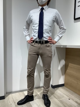 「アイテム（ビジネスシャツ）」を使った、TOKYO SHIRTS OUTLET 福岡マリノアシティ店さん（メンズ・172cm）の春コーディネート