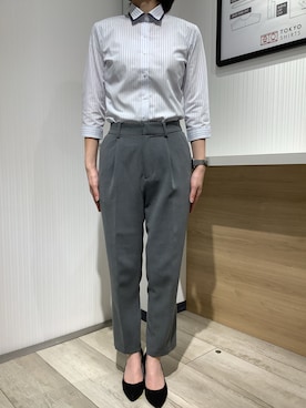 「アイテム（ビジネスシャツ）」を使った、TOKYO SHIRTS OUTLET 福岡マリノアシティ店さん（レディース・164cm）の春コーディネート
