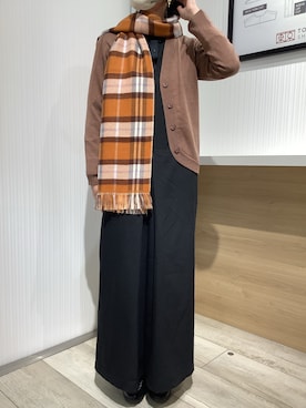「マフラーコーデ」｜「アイテム（カーディガン/ボレロ）」を使った、TOKYO SHIRTS OUTLET 福岡マリノアシティ店さん（レディース・164cm）の秋コーディネート