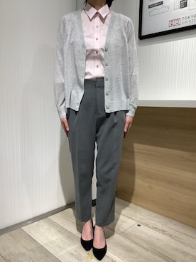 「アイテム（ビジネスシャツ）」を使った、TOKYO SHIRTS OUTLET 福岡マリノアシティ店さん（レディース・164cm）の春コーディネート