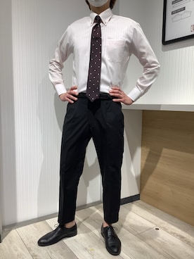 「アイテム（スーツパンツ）」を使った、TOKYO SHIRTS OUTLET 福岡マリノアシティ店さん（メンズ・172cm）の春コーディネート