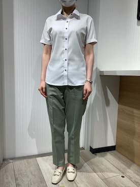 「アイテム（ビジネスシャツ）」を使った、TOKYO SHIRTS OUTLET 福岡マリノアシティ店さん（レディース・160cm）の春コーディネート