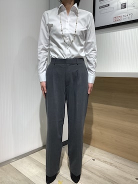 「アイテム（ビジネスシャツ）」を使った、TOKYO SHIRTS OUTLET 福岡マリノアシティ店さん（レディース・164cm）の春コーディネート