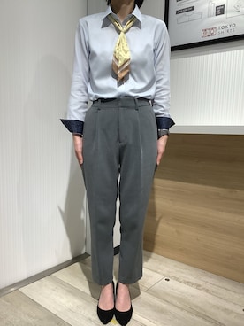 「アイテム（ビジネスシャツ）」を使った、TOKYO SHIRTS OUTLET 福岡マリノアシティ店さん（レディース・164cm）の春コーディネート