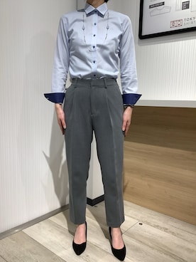 「アイテム（ビジネスシャツ）」を使った、TOKYO SHIRTS OUTLET 福岡マリノアシティ店さん（レディース・164cm）の春コーディネート