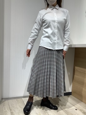 「アイテム（ビジネスシャツ）」を使った、TOKYO SHIRTS OUTLET 福岡マリノアシティ店さん（レディース・164cm）の冬コーディネート