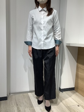 「アイテム（ビジネスシャツ）」を使った、TOKYO SHIRTS OUTLET 福岡マリノアシティ店さん（レディース・164cm）の冬コーディネート