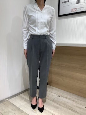 「アイテム（スーツパンツ）」を使った、TOKYO SHIRTS OUTLET 福岡マリノアシティ店さん（レディース・164cm）の夏コーディネート