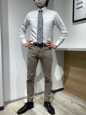「アイテム（ビジネスシャツ）」を使った、TOKYO SHIRTS OUTLET 福岡マリノアシティ店さん（メンズ・172cm）の春コーディネート